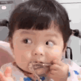 小孩子的表情包.