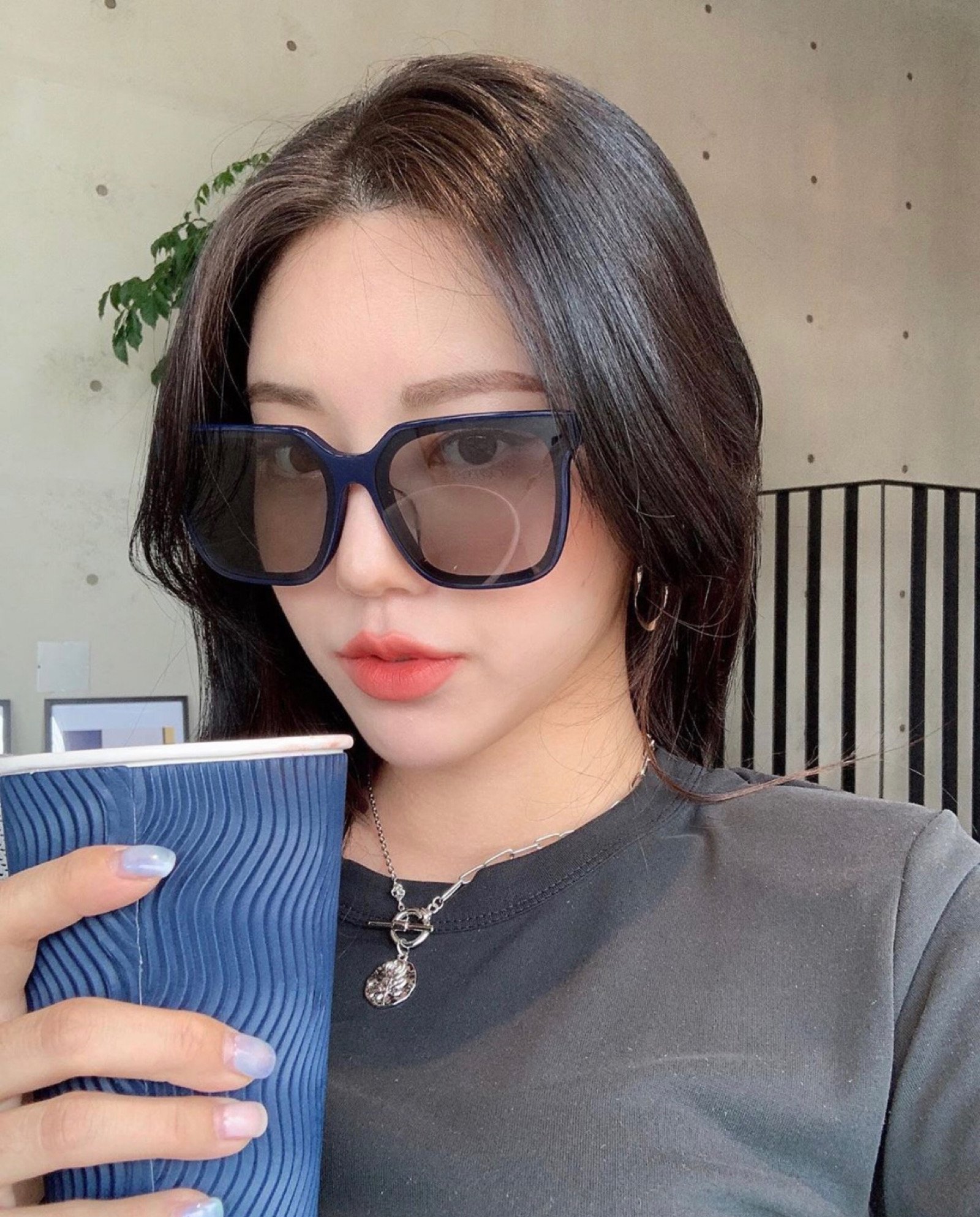ins:ttodini 韩国美女小姐姐用简单的单品穿出时尚