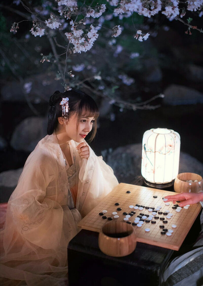 古风小姐姐,棋