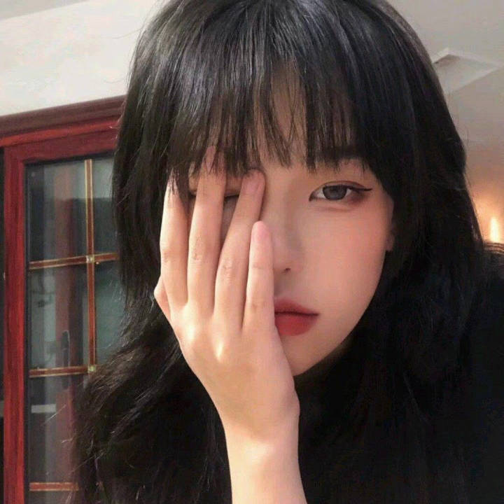 女生头像壁纸/颜色/可爱/情侣/少女心/文字/锁屏/渐变/节日/动漫/横屏