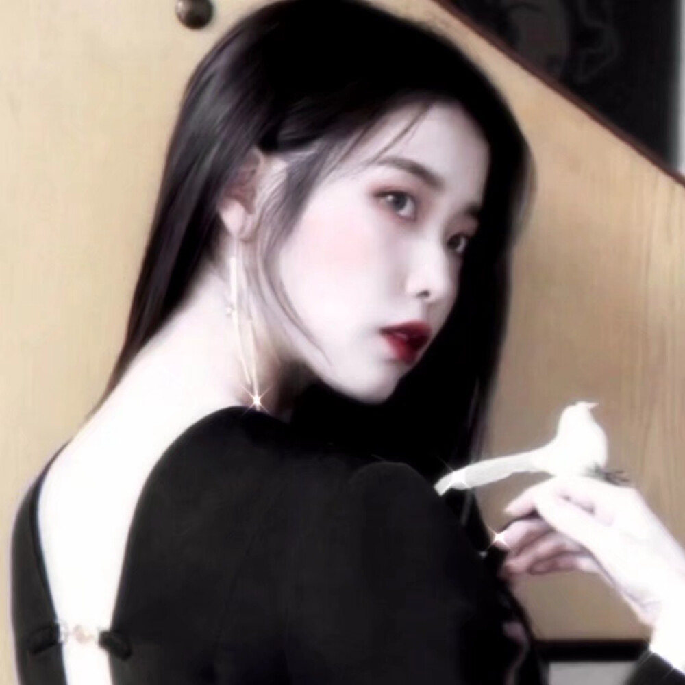 李知恩头像 乔沐妍> "枪与玫瑰"沈梦辰