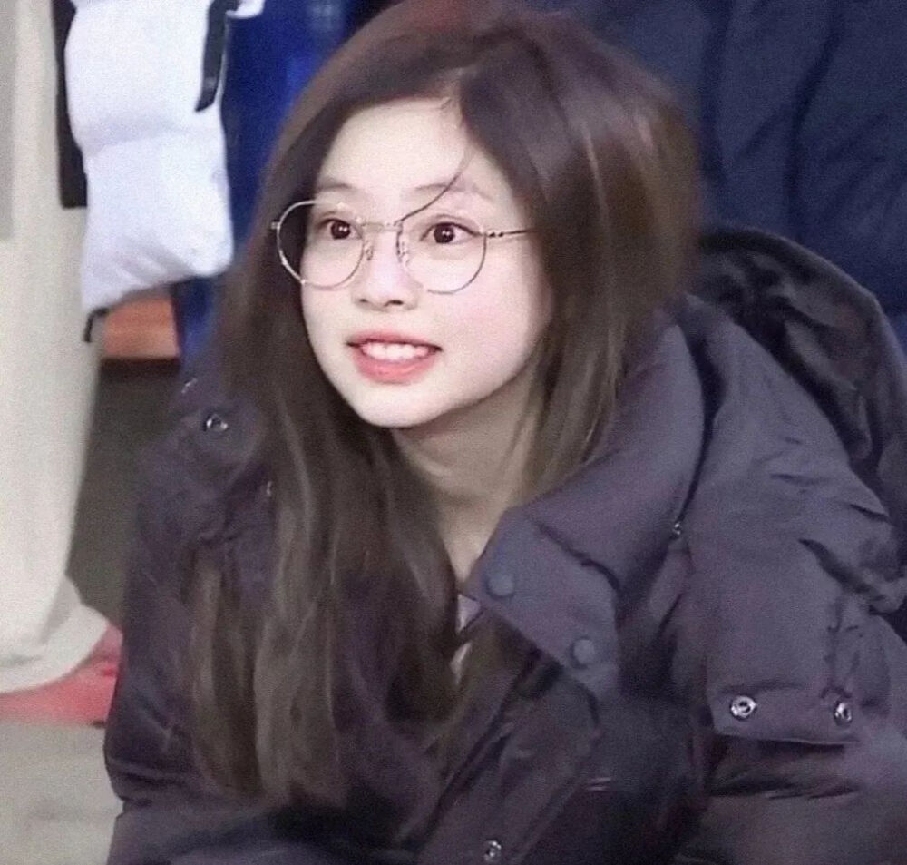 blackpinkjennie金智妮头像可爱头像