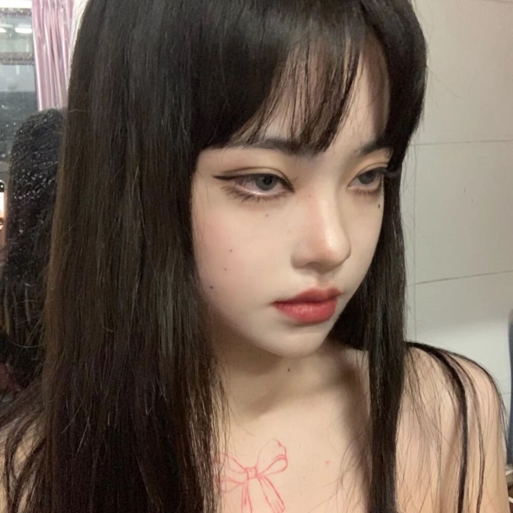 真人 女