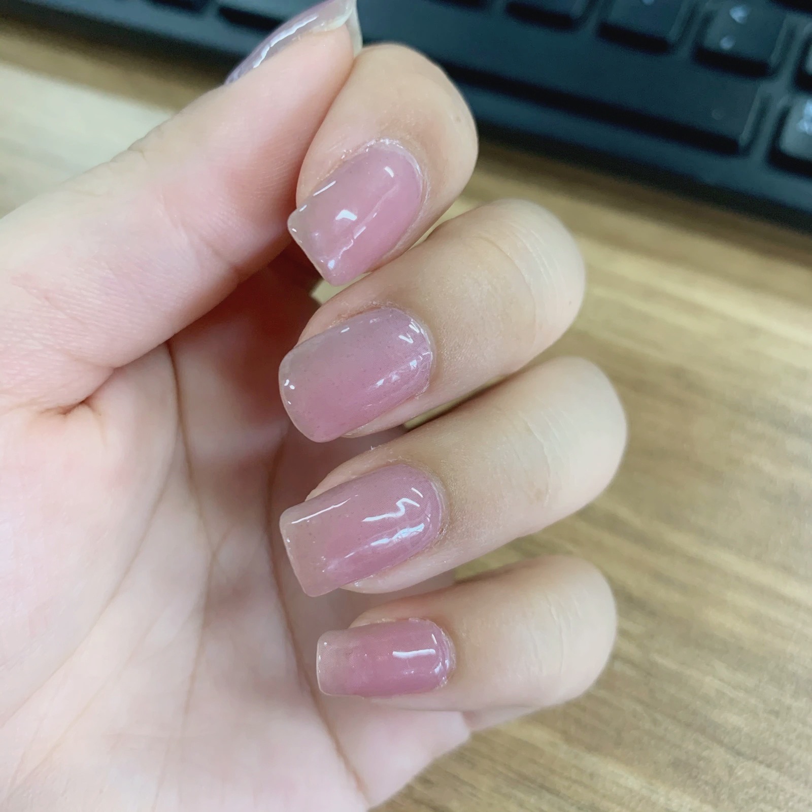 冰透玉脂 粉色果冻感美甲