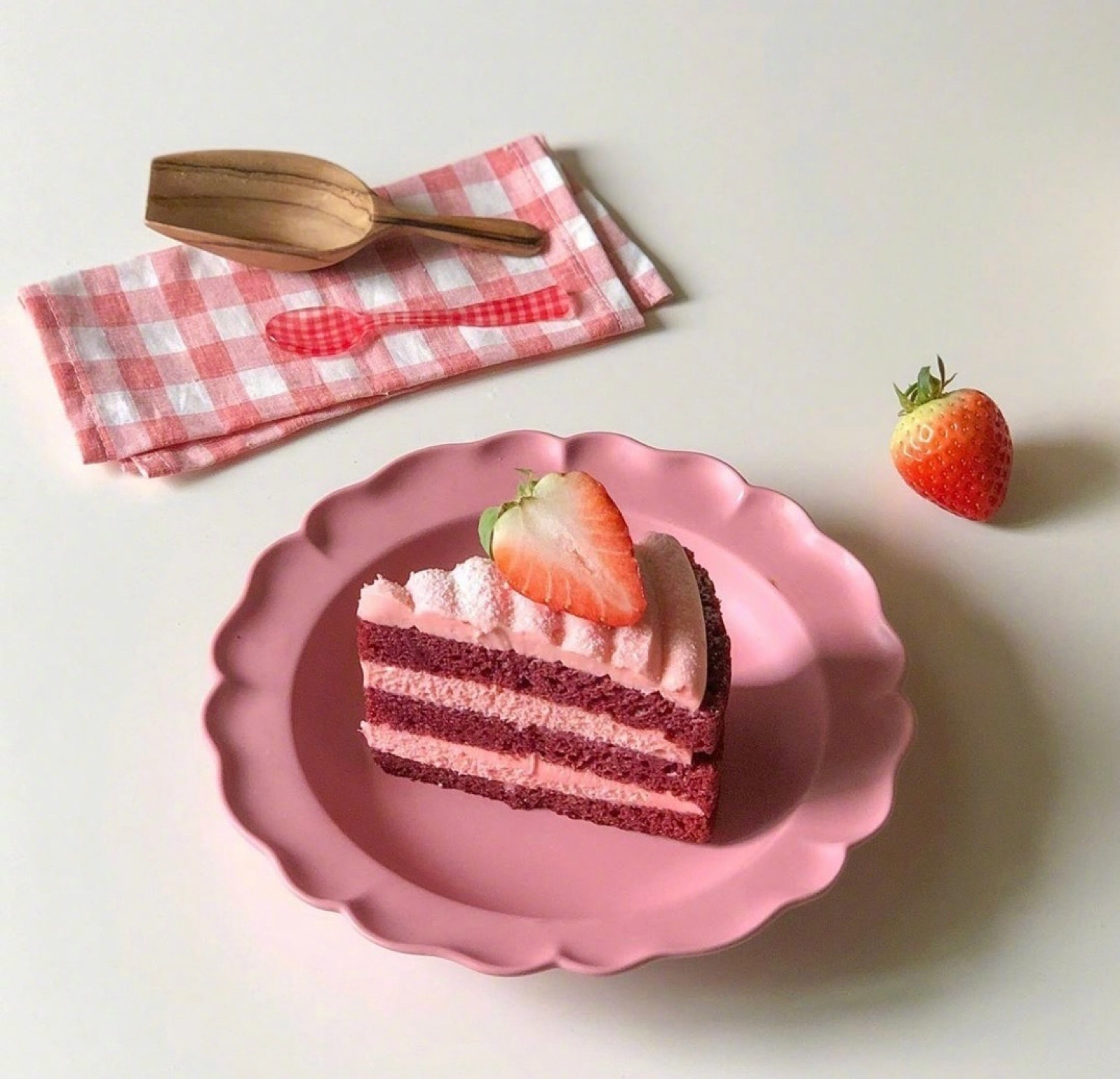 草莓甜品怎么做_草莓甜品的做法视频_姜叔的日食记_豆果美食