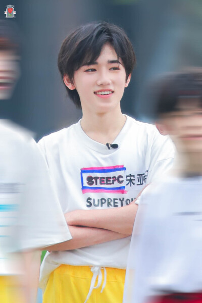 评论  时代少年团‖夏日运动会 图源logo 0 3 奶味ba  发布到  宋亚轩