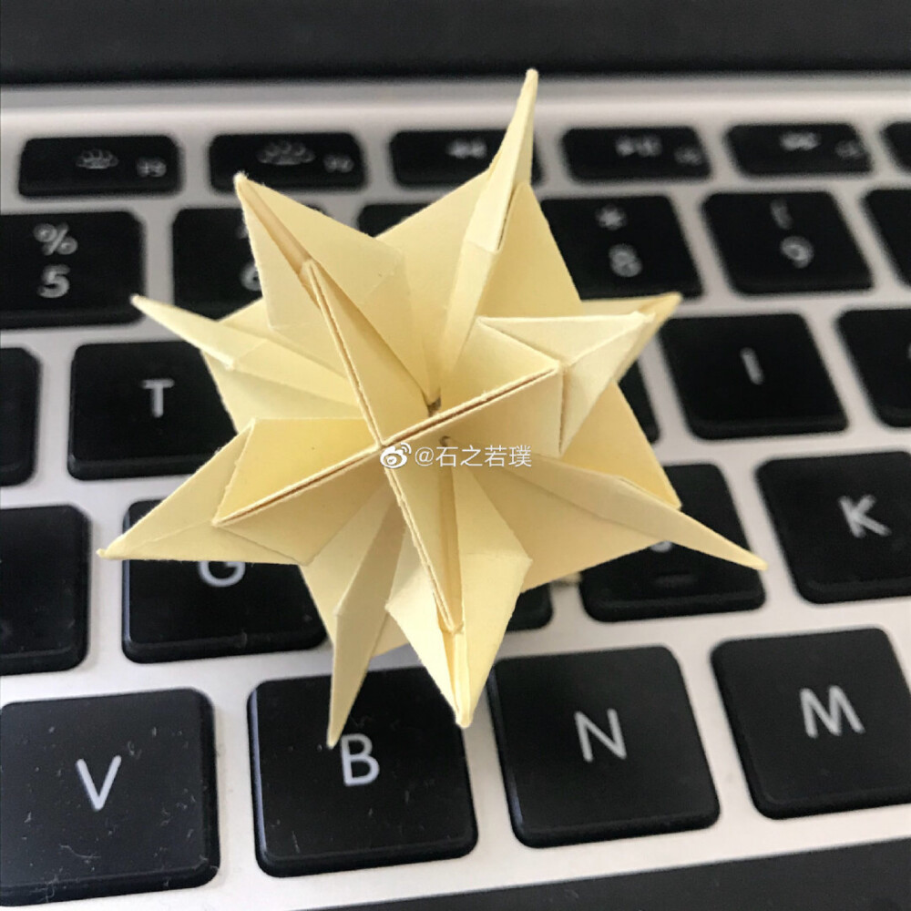 [手工-折纸-花纸球][原创]一个实验的星星～#立体构成##手工##折纸