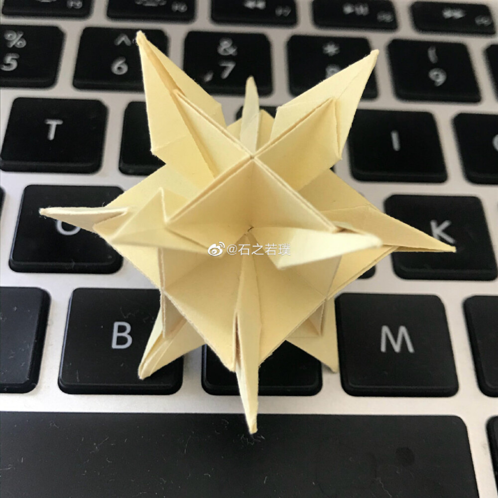[手工-折纸-花纸球][原创]一个实验的星星～#立体构成##手工##折纸