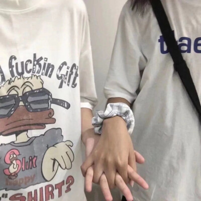 真人情侣头像抱一起