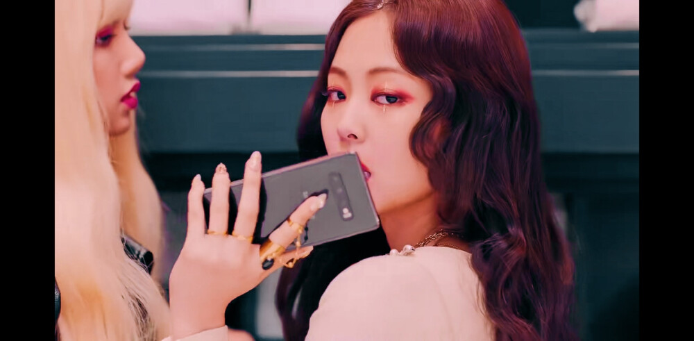 blackpink(jennie金智妮)《kill this love》