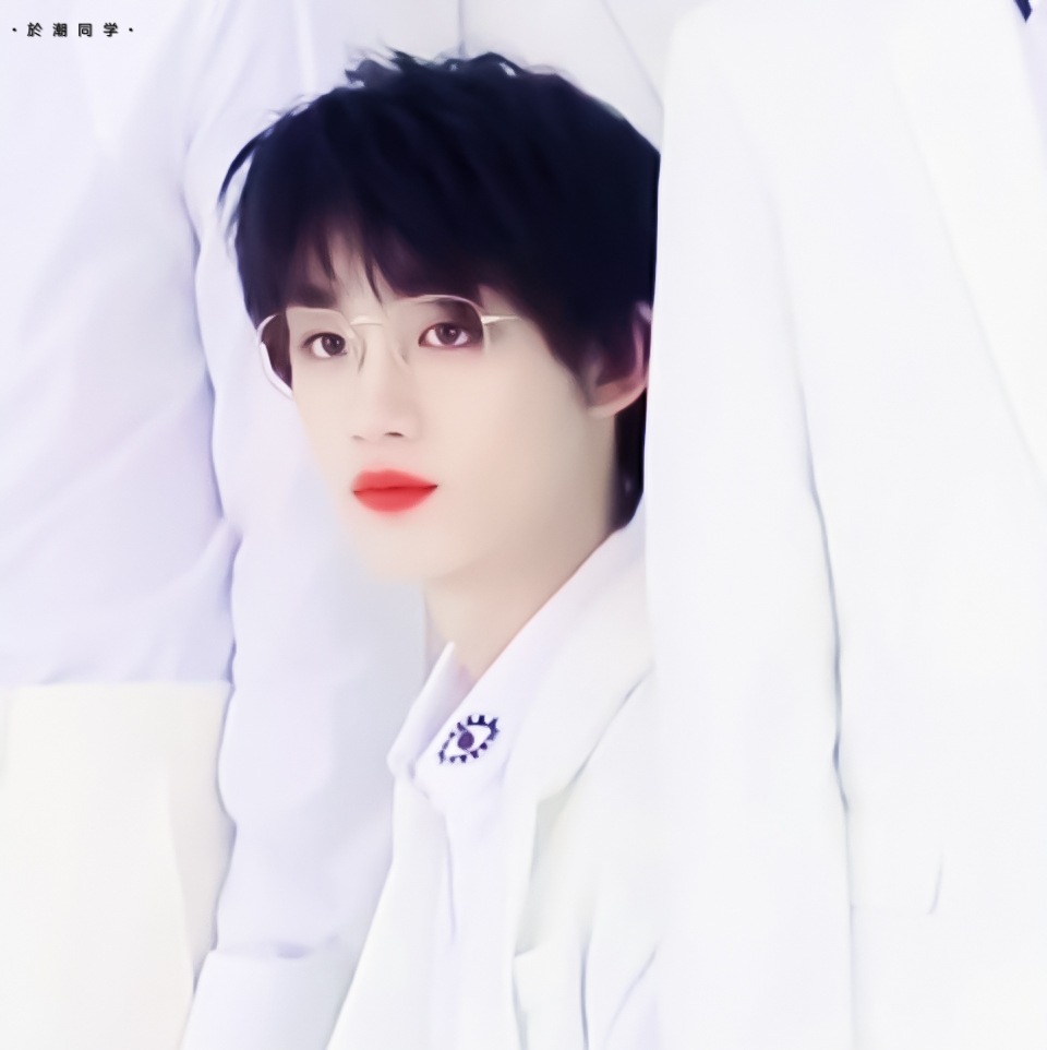 《光环下的少年—初夏》自截修// 禁二改// 拿图注明// 丁程鑫·头像