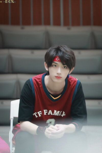 tf家族丁程鑫 - 堆糖,美图壁纸兴趣社区