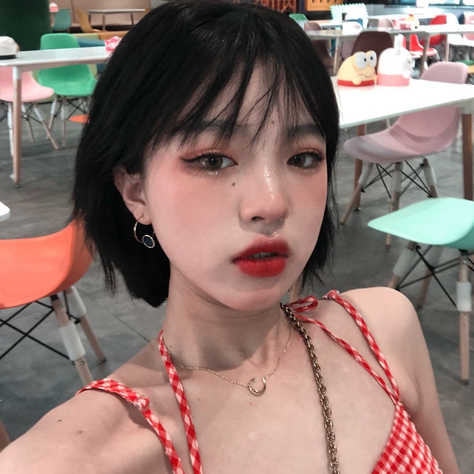 dt:南臻/ins女生头像/御姐/女头/御女/超a女头/软妹/部位/闺蜜