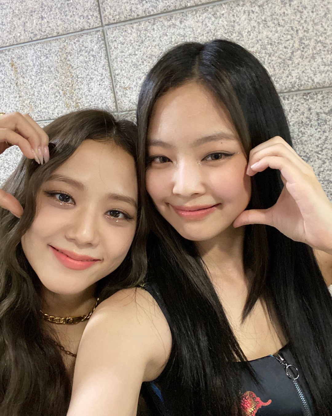 jennie Ι jisoo