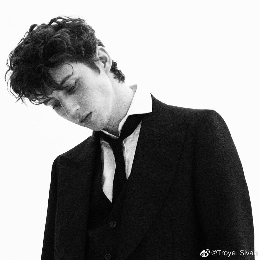 戳爷troye sivan 特洛耶希文 近期