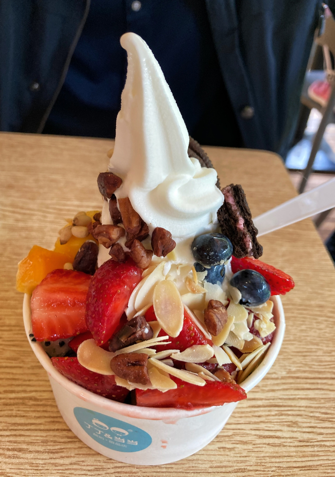 酸奶冰淇淋图片素材-编号15724379-图行天下
