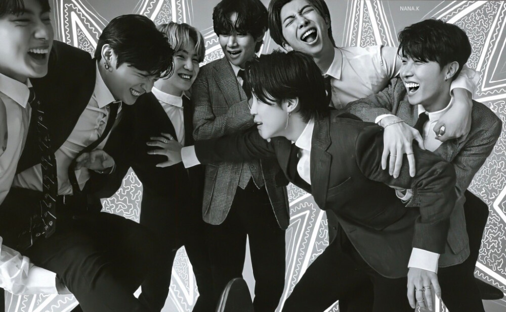 gq japan10月刊杂志扫图防弹少年团 bts